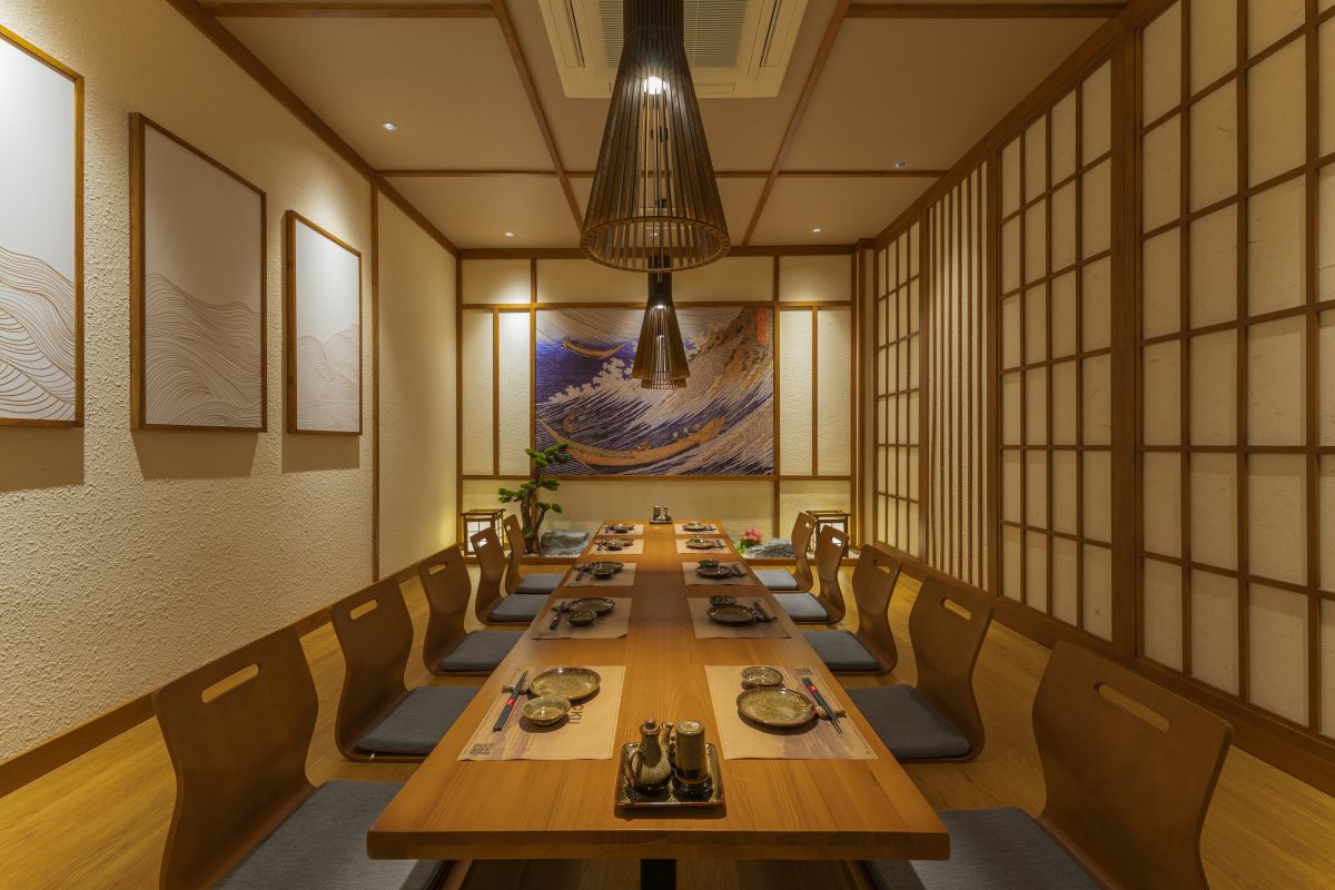 東北日本料理レストラン